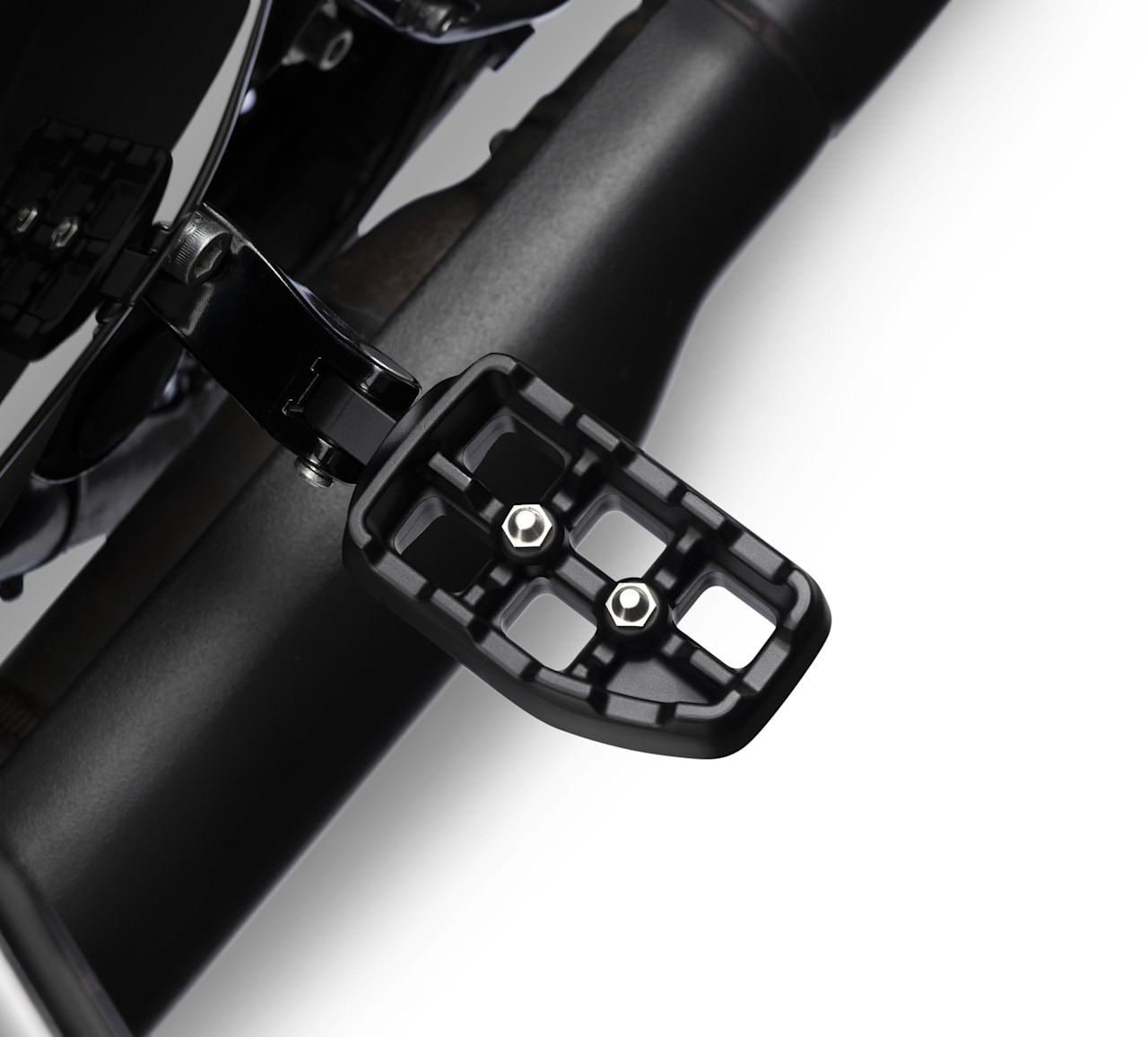 Harley-Davidson Accessories Redline Passenger Footpegs