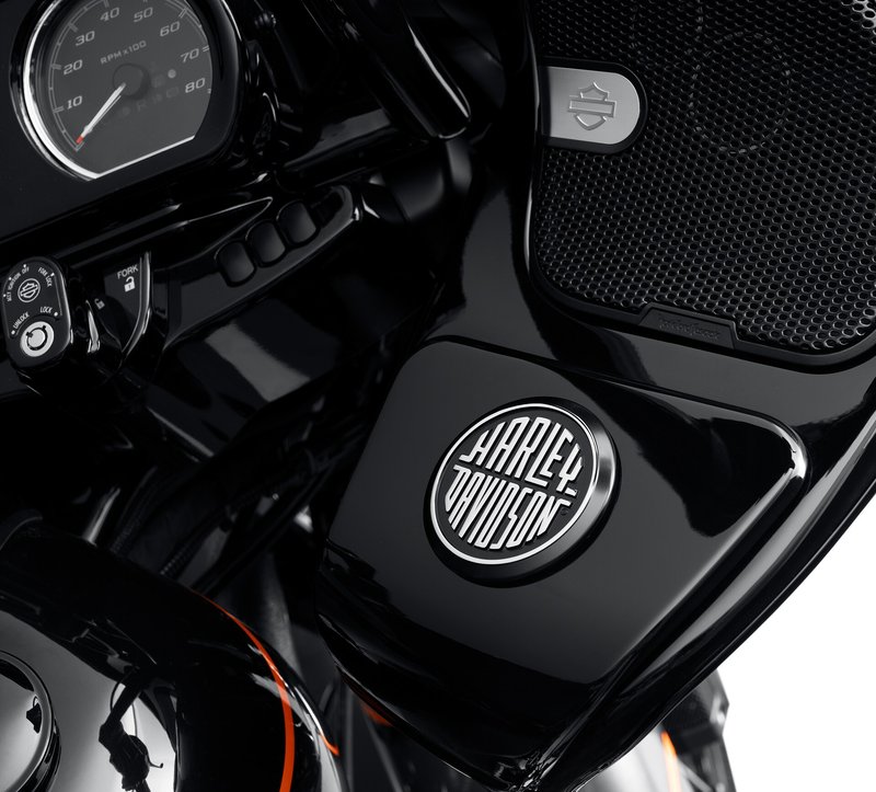Harley-Davidson Accessories Display a touch of attitude with the Harley-Davidson Decorative Medallion. Ideal for application on a plate-style sissy bar upright, derby cover, timer cover, Tour-Pak luggage carrier or saddlebag, glove box or chrome battery cover. It also looks great on a tool box or tailgate. The quality adhesive backing on this premium zinc die cast medallion allows for easy and secure installation on most flat surfaces. Contemporary design with a bit of art deco flavour, an ideal match for a classic bike. Black and polished finish. 3" diameter. Self-adhesive and easy to install.