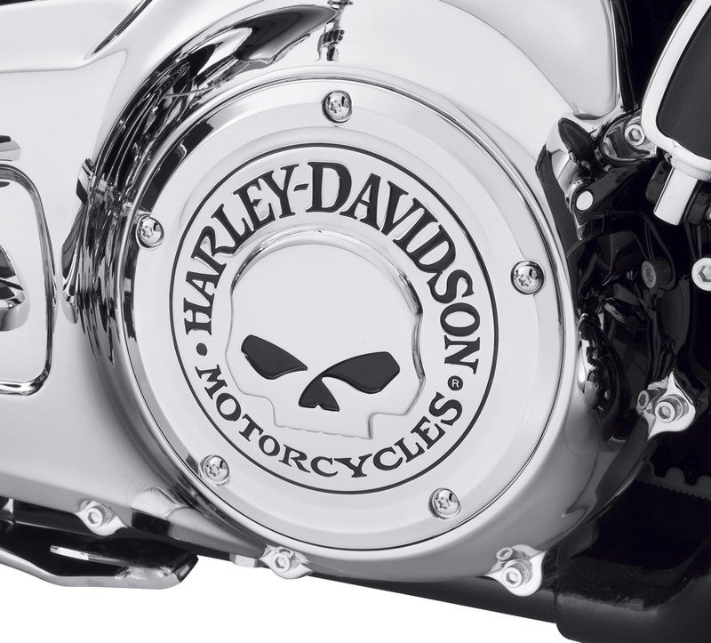 Harley-Davidson Accessories Willie G Skull Derby Cover in chrome. Add a little attitude to your ride - the menacing raised skull with black-filled eyes leaps from a field of chrome. The surrounding "Harley-Davidson Motorcycles" script is the perfect finishing touch. Styled to complement Harley-Davidson Skull accessory items. Includes chrome-plated stainless steel mounting hardware. Complete the look with additional accessories from the Harley-Davidson Willie G Skull Collection.