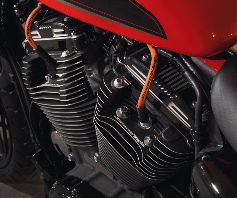 Harley-Davidson Accessories Fat 10mm plug wires add dimension and style to your ride. Screamin' Eagle boot design and suppression core wires ensure a solid connection and maximum voltage transfer between coil and plugs. "Screamin' Eagle" logo printed along the wire to add style. Sold as a pair.