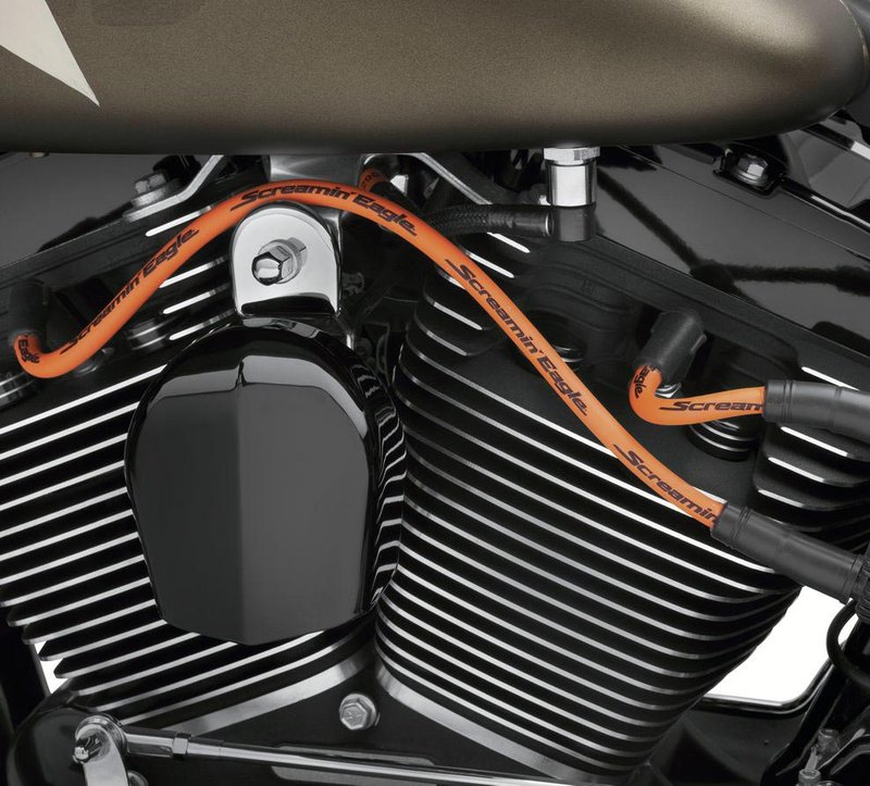 Harley-Davidson Accessories Fat 10mm plug wires add dimension and style to your ride. Screamin' Eagle boot design and suppression core wires ensure a solid connection and maximum voltage transfer between coil and plugs. "Screamin' Eagle" logo printed along the wire to add style. Sold as a pair.
