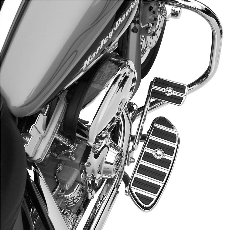 Harley-Davidson Accessories The Willie G Skull Brake Pedal Pad in chrome is available in two sizes to fit most Harley-Davidson motorcycles. This easy-to-install brake pedal pad complements Willie G Collection pegs and footboard inserts for a complete look. Large version, sold each.
