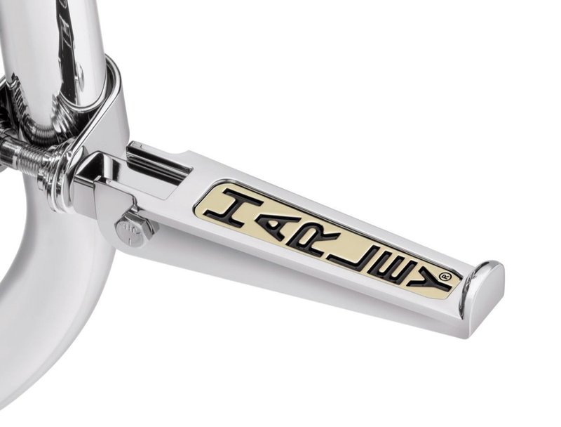 Harley-Davidson Accessories Chrome Scripted Footpegs, Pair