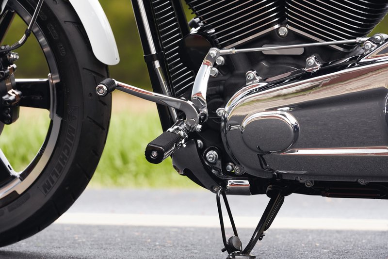Harley-Davidson Accessories The Standard Forward Control Kit in chrome lets you switch up your position for maximum comfort and style. Chrome finish. Moves the controls 19 cm forward from the mid-control foot position, providing a comfortable riding position. Ideal for taller riders or those who like to stretch out when hitting the open road. Includes all components necessary to convert your mid-controls to forward controls.