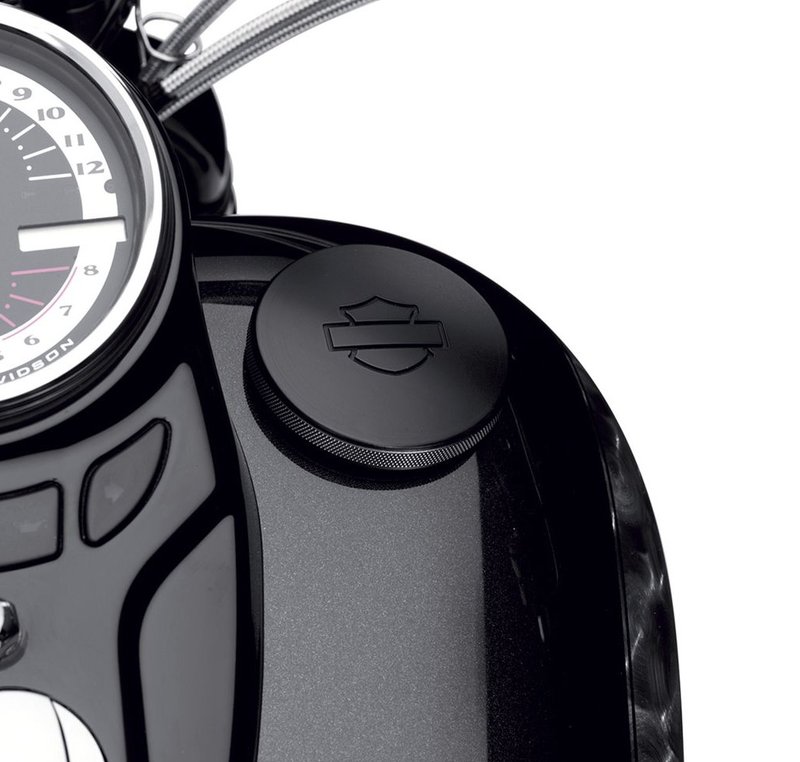 Harley-Davidson Accessories Drift over to the dark side with the Diamond Black Fuel Cap. It complements the Diamond Black Collection fuel gauge and is a perfect addition to a blacked-out custom ride. A ratcheting design ensures the design faces the correct direction. Easy to install. Replaces 62778-10.