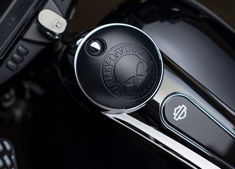 Harley-Davidson Accessories Penned by the hand of Willie G, the famous Skull Collection makes a shift to the dark side. Completely drenched in black, the raised skull and surrounding Harley-Davidson Motorcycle script add a subtle, ominous touch to your ride. Black finish. The matte finish easily coexists alongside gloss black or wrinkle black surfaces. Replaces the stock door and reuses the original equipment mounting hardware and lock. Easy to install. Complete the custom look of your bike with additional accessories from the Harley-Davidson Willie G Skull Collection.