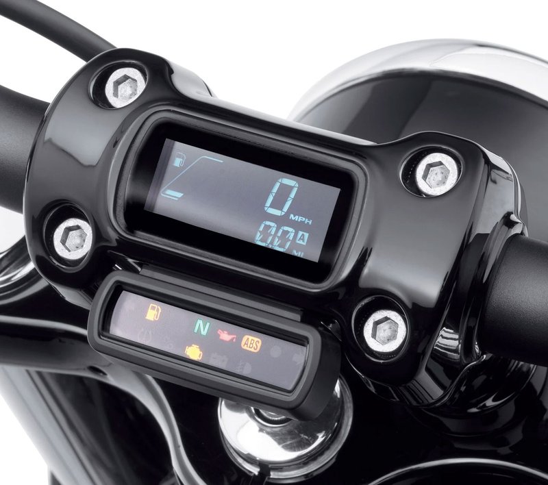 Harley-Davidson Accessories Original Harley-Davidson Digital Speedo (Asia-Pacific, Australia, Brazil, Canada, England, HDI, India, Japan). Sold individually, without accessories. Works only on Softail 18-later models. To upgrade your Softail 18-later with this speedo, it must be a brand-new part; please also order the risers and clamp. Replacement part for 70900655A and 70900655.