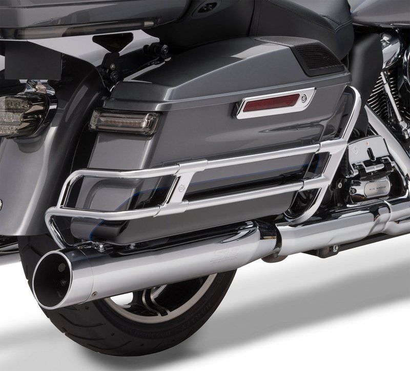 Harley-Davidson Accessories Saddlebag Guard Rails, chrome. Bolt on style and protection. These guard rails surround and protect the lower portion of the bag and add a traditional look to your Touring bike. Thick-walled chrome-plated tubing and elegant cast mounts clamp securely to the Original Equipment saddlebag guards for a seamless look. Chrome finish. May be installed with or without Keystone accessory rear lighting. The rails are pre-assembled to simplify installation, and the kit includes left and right rails and all required mounting hardware. Fits '14-later Touring models (except FLHRC, FLHRSE, FLHXSE, FLTRXSE, and FLHX/FLTRX '24-later).