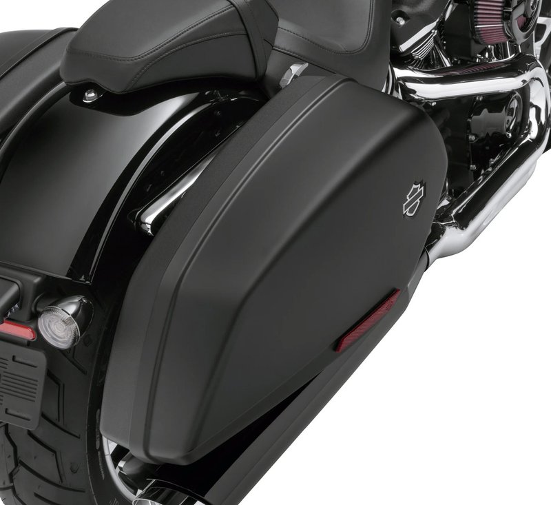 Harley-Davidson Accessories Saddlebag Travel-Paks. Simplify packing and unpacking your motorcycle. These well-constructed, water-resistant bags are designed to fit perfectly into the saddlebags of Sport Glide models. Colour: black. Soft sides conform to the interior of the saddlebag to use every available inch of space, and the bags feature heavy-duty zippers, comfortable carrying handles and a Bar & Shield logo. Fits Sport Glide FLSB and Low Rider FXLR/ST '18-later models.
