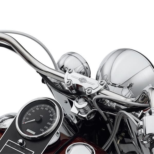 Harley-Davidson Accessories This Handlebar Clamp Hardware Kit finishes the show-winning look with brilliant chrome hardware. Manufactured to Original Equipment specifications, the kit replaces the zinc-plated exposed handlebar clamp bolts with chrome-plated socket head cap screws.