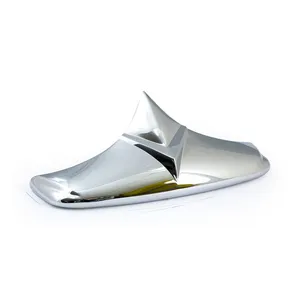 MCS 59-66 ''V'' rear fender tip. Chrome