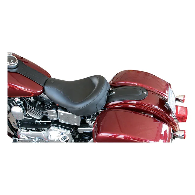 Mustang Wide Touring solo seat