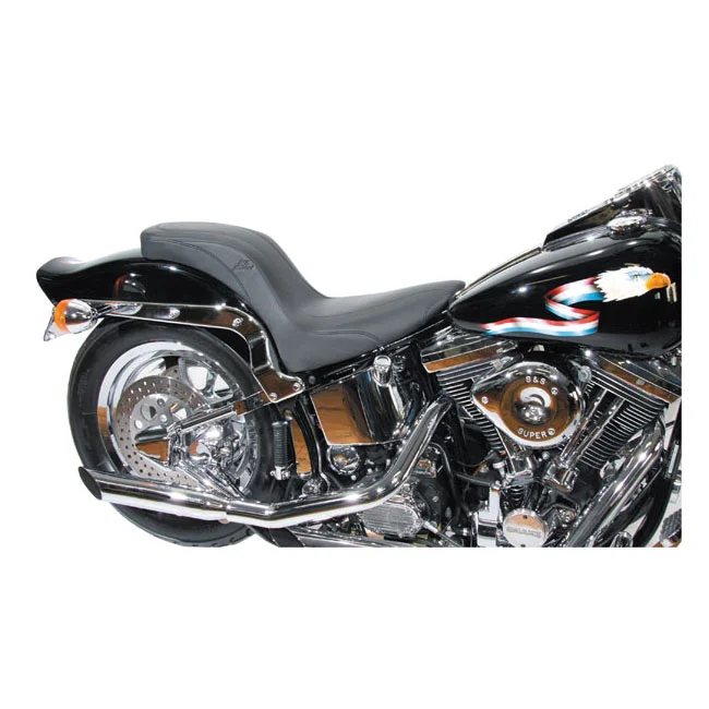 Mustang DayTripper 2-up one-piece seat