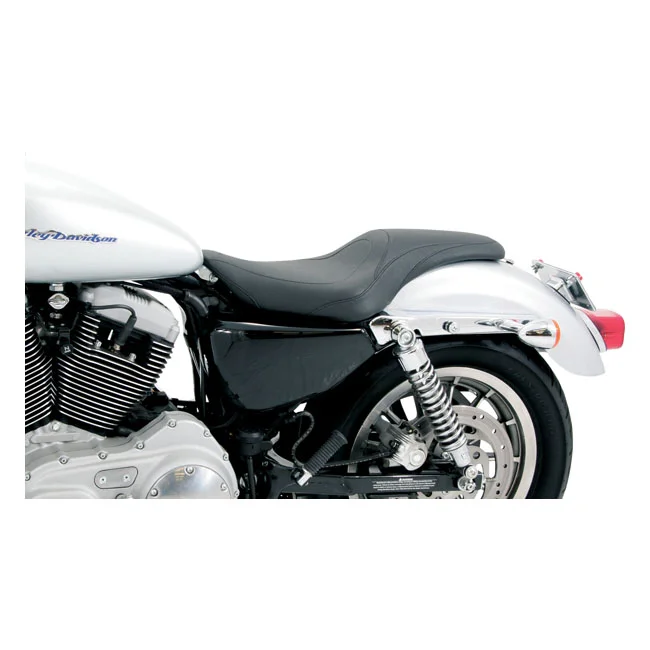 Mustang Tripper Fastback 2-up one-piece seat