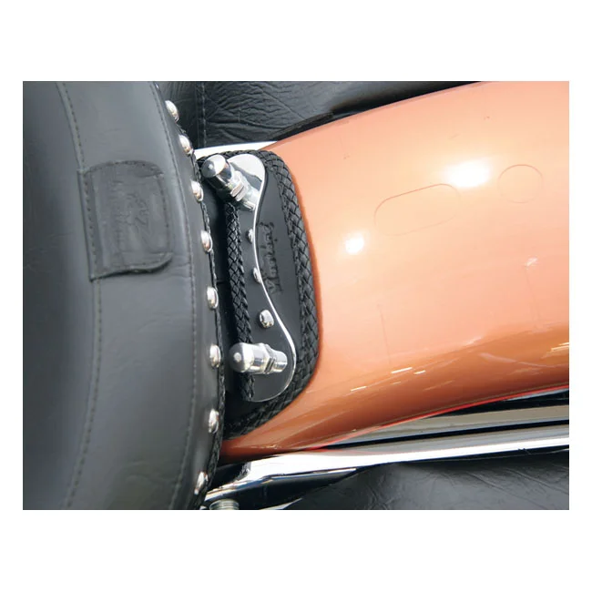 Mustang Mini fender bib. Plain with braided edges. Black