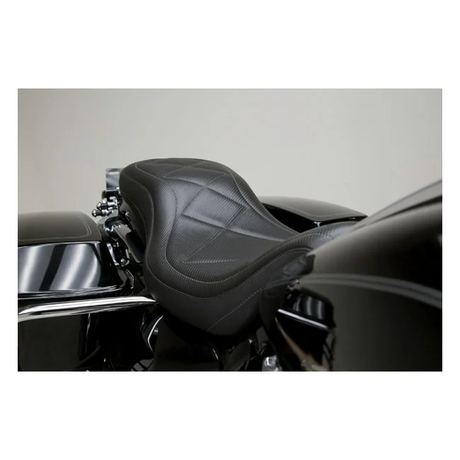 Mustang Super Tripper seat. Black carbon