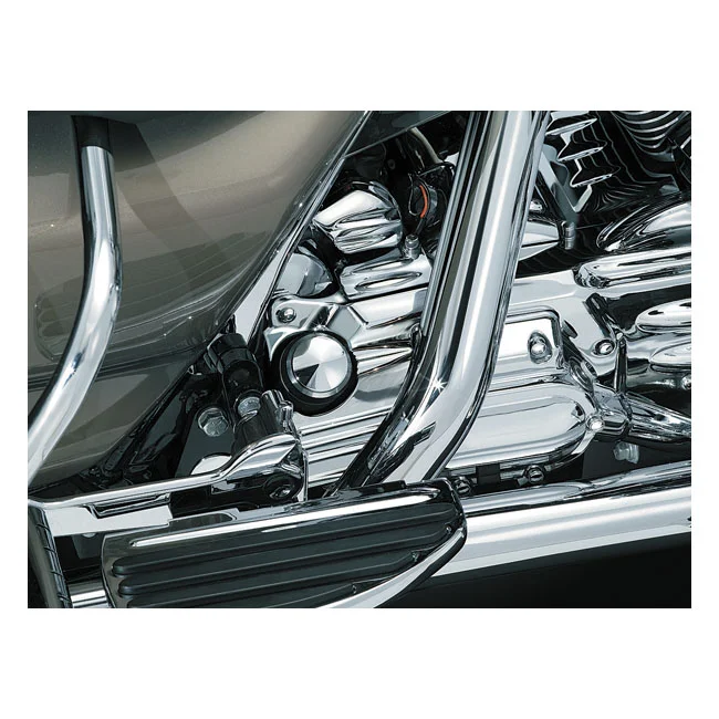 Kuryakyn Oil filler spout cover. Chrome