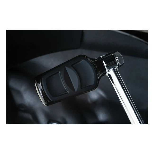 Kuryakyn Kinetic shift peg. Black