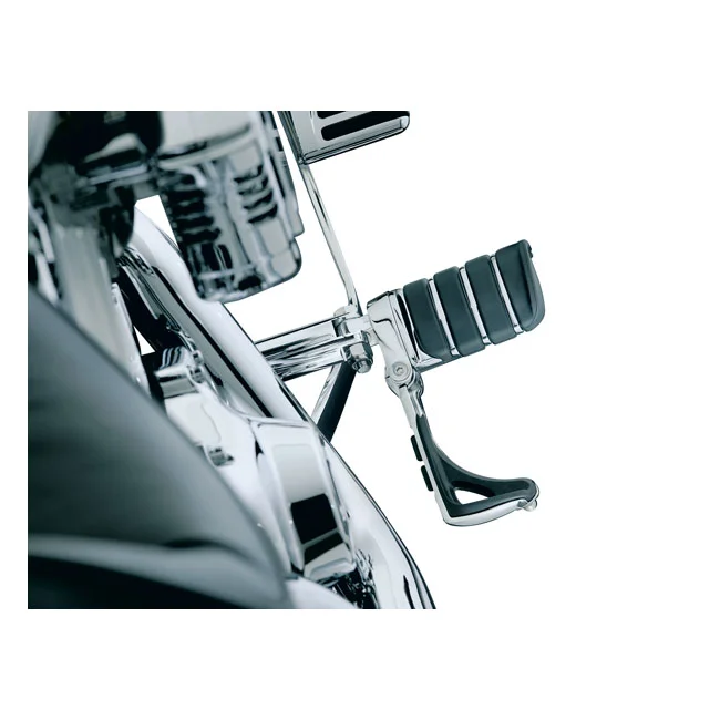 Kuryakyn Switchblade foot pegs. Chrome