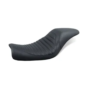 Mustang Mustang, Tripper Fastback 2-up one-piece seat