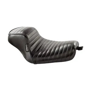 Le Pera LePera, Sprocket solo seat. Pleated