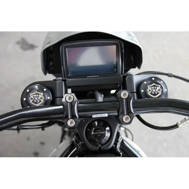 Cult-Werk V-Rod risers set. Black