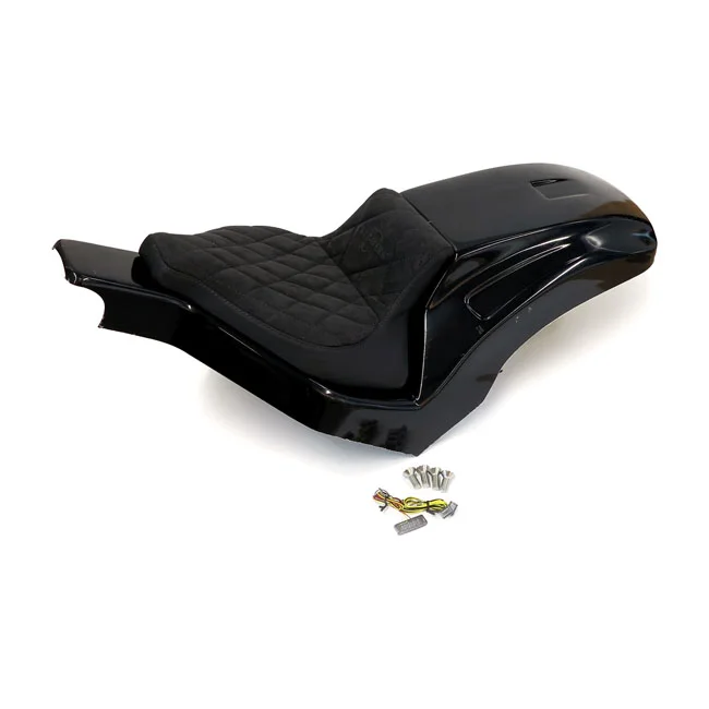 Cult-Werk Softail wide fender kit ''Racing''. Solo seat