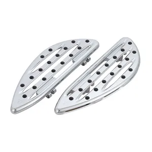 Arlen Ness Arlen Ness, M8 Softail Deep Cut rider floorboards. Chrome