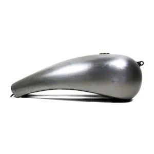 Kodlin Kodlin, stretched ''Breakout'' Softail gas tank
