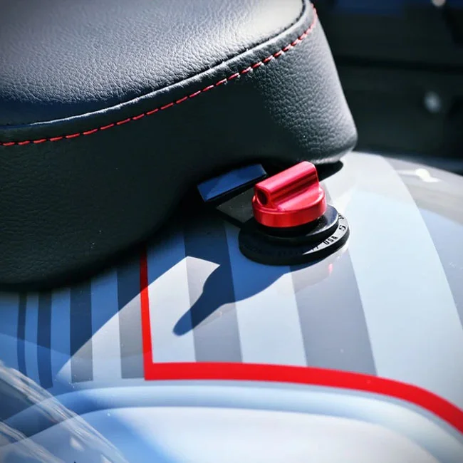 Bare knuckle performance Knuckle Performance, seat screw. 1/4-28. Red