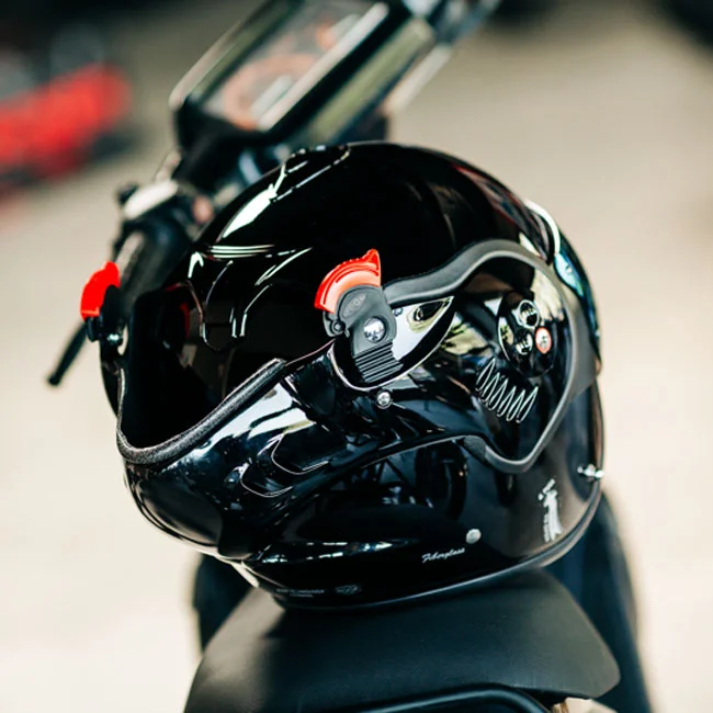 Roof Boxer Alpha helmet black