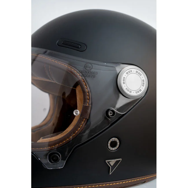 By City Roadster III helmet matt black