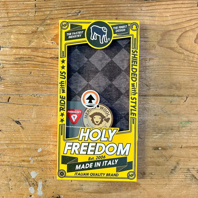 Holy Freedom Freedom Bullit Dark Merinos Winter tunnel