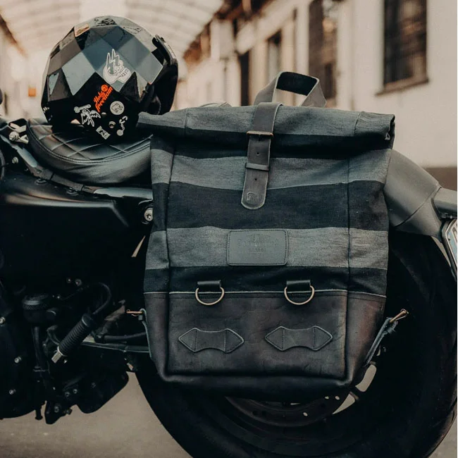 Holy Freedom Freedom Back to black backpack