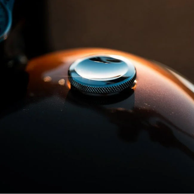 Motone Jetson dished low profile gas cap. Clear