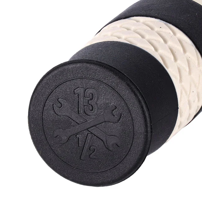 13 and a half company 13 1/2 Outlaw grips black/white 7/8"