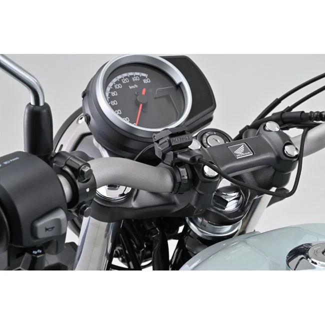 Daytona Handlebar mounted USB-A charge port kit