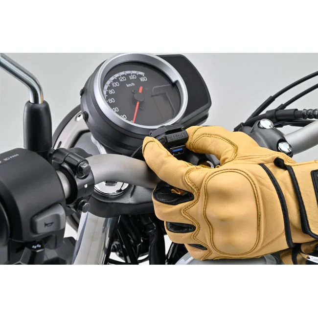Daytona Handlebar mounted USB-A charge port kit