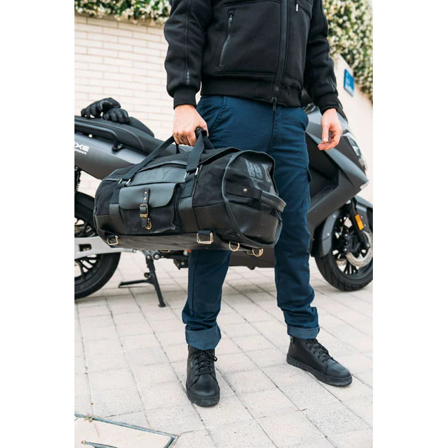 By City City Leg bag black