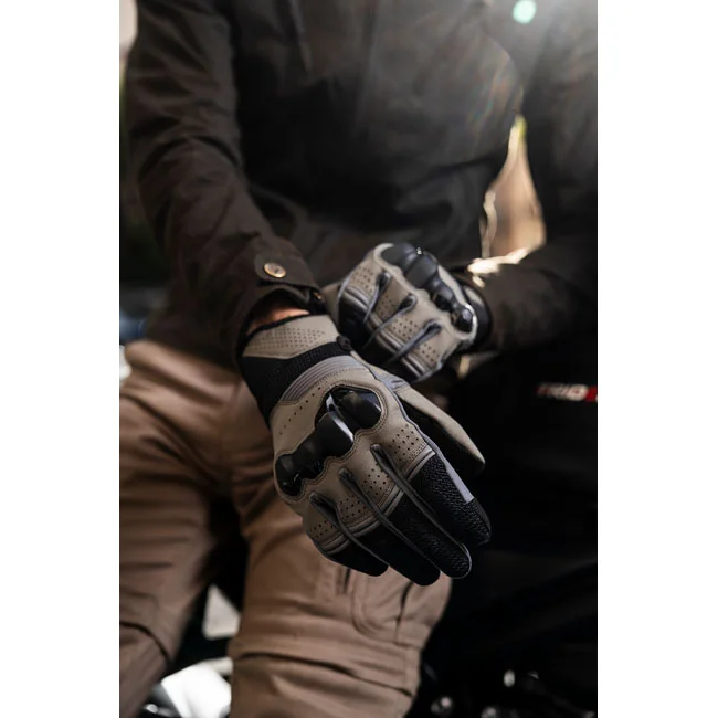By City City Heko gloves green