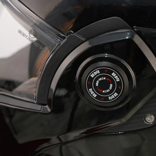 By City City 180 Tech II helmet black shiny