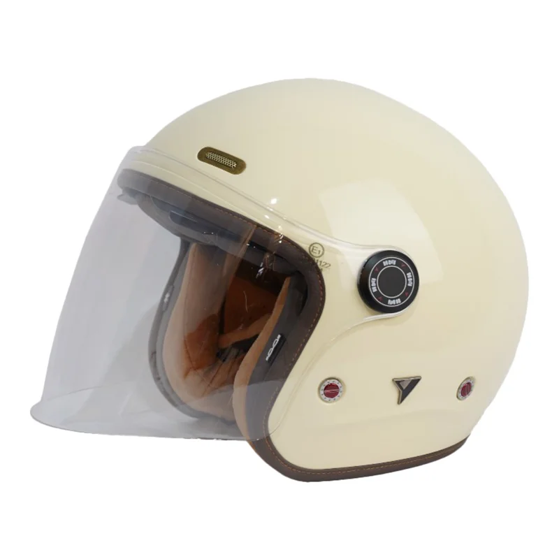 By City Metropolitan helmet beige shiny