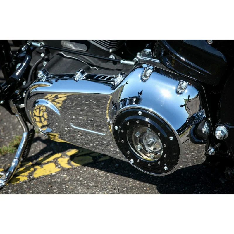 Rick's Motorcycles Derby cover ''Porthole''. Gloss black