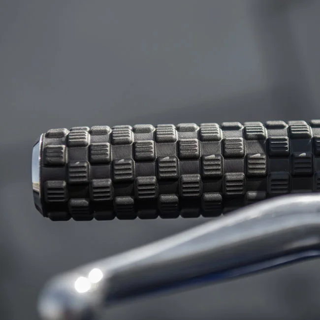 Arlen Ness Ness, Air Trax Grips Gen 2 e-Throttle, Chrome