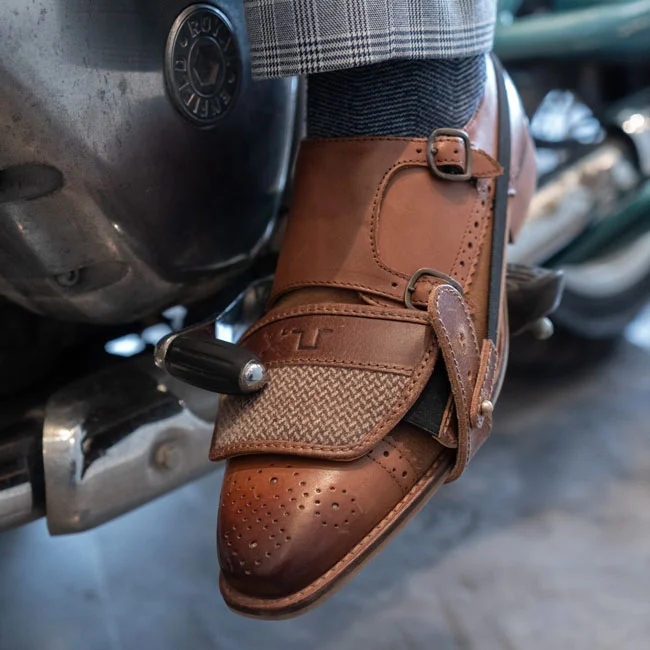 Tripmachine Trip Machine x DGR shoe protector cognac brown