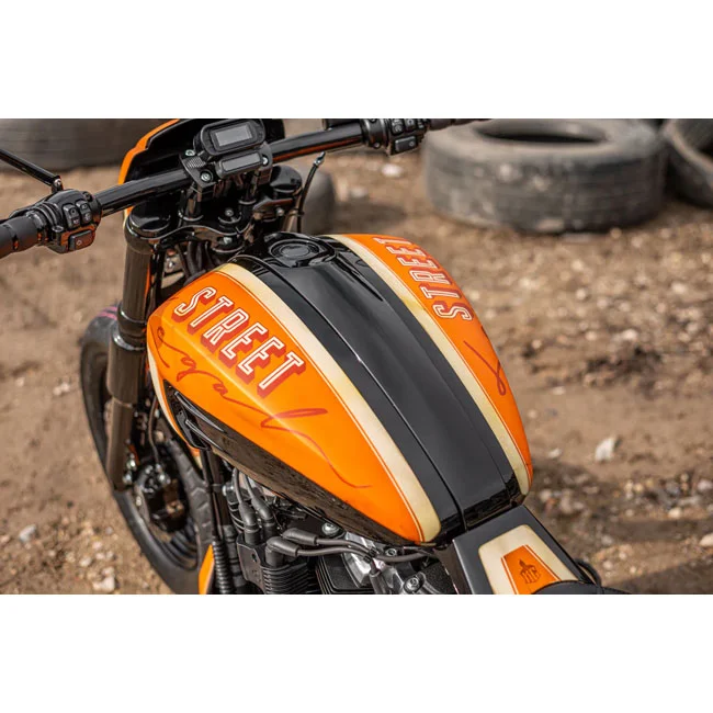Killer Custom Custom, ''Avenger'' M8 Softail gas tank cover & console