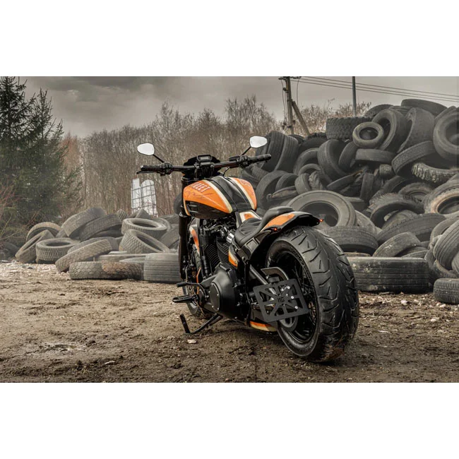 Killer Custom Custom, ''Avenger'' M8 Softail gas tank cover & console