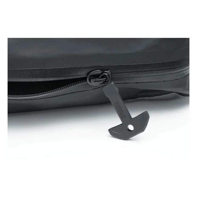 Kuryakyn Tørke 2.7L large removable pouch