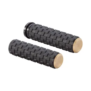 Arlen Ness Arlen Ness, Air Trax grips. Brass end cap