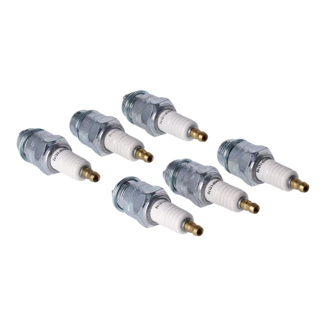 Champion Copper Plus spark plug. D14 - 32302-09